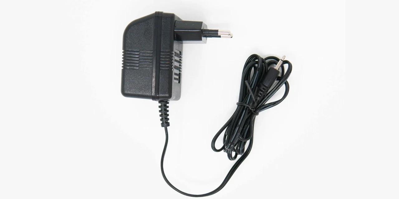 Cargador repuesto de Sacacorchos Eléctrico con Punta tipo Plug