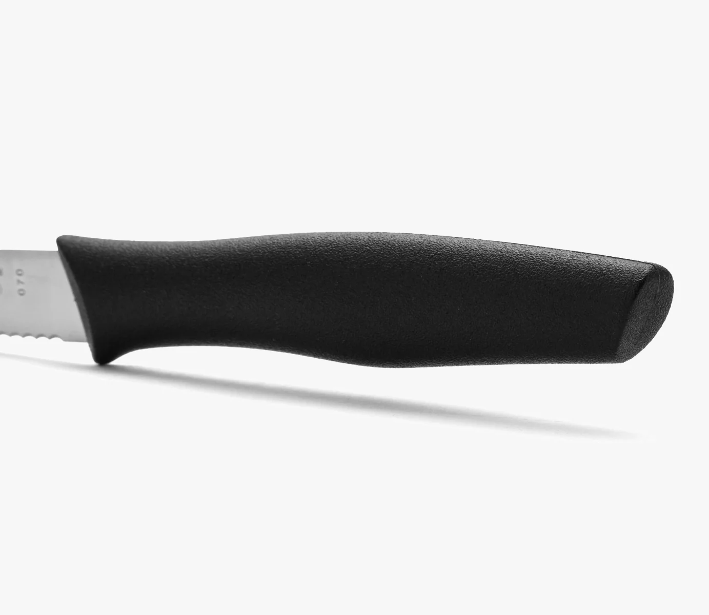 Cuchillo Mondador Color Negro con Sierra Serie Nova 85 mm - Image 3